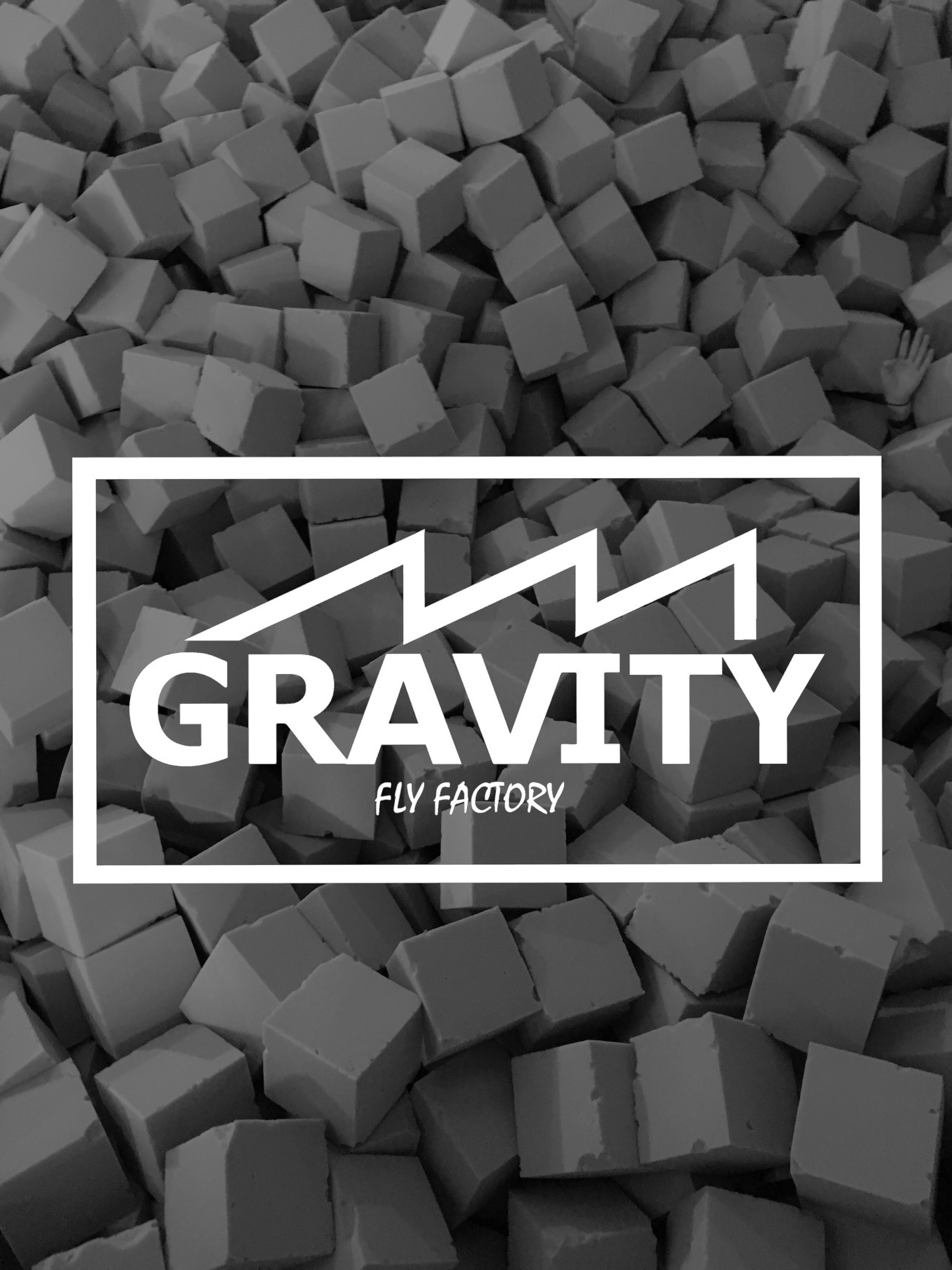 Logo Gravity trampoline park